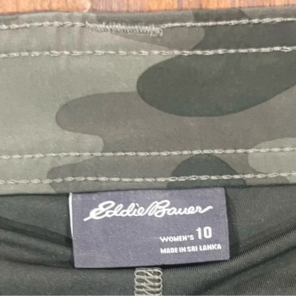 Eddie Bauer Mini Skort Womens Size 10 Green Camouflage Adventurer 2.0 HIking